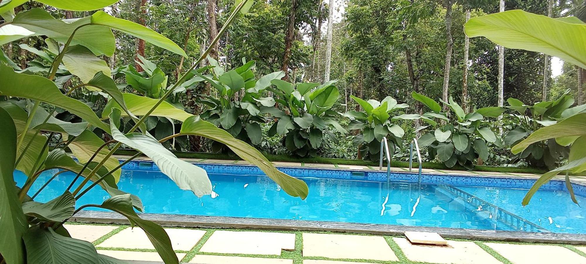 Le Vista Resort Sultan Bathery Exterior foto